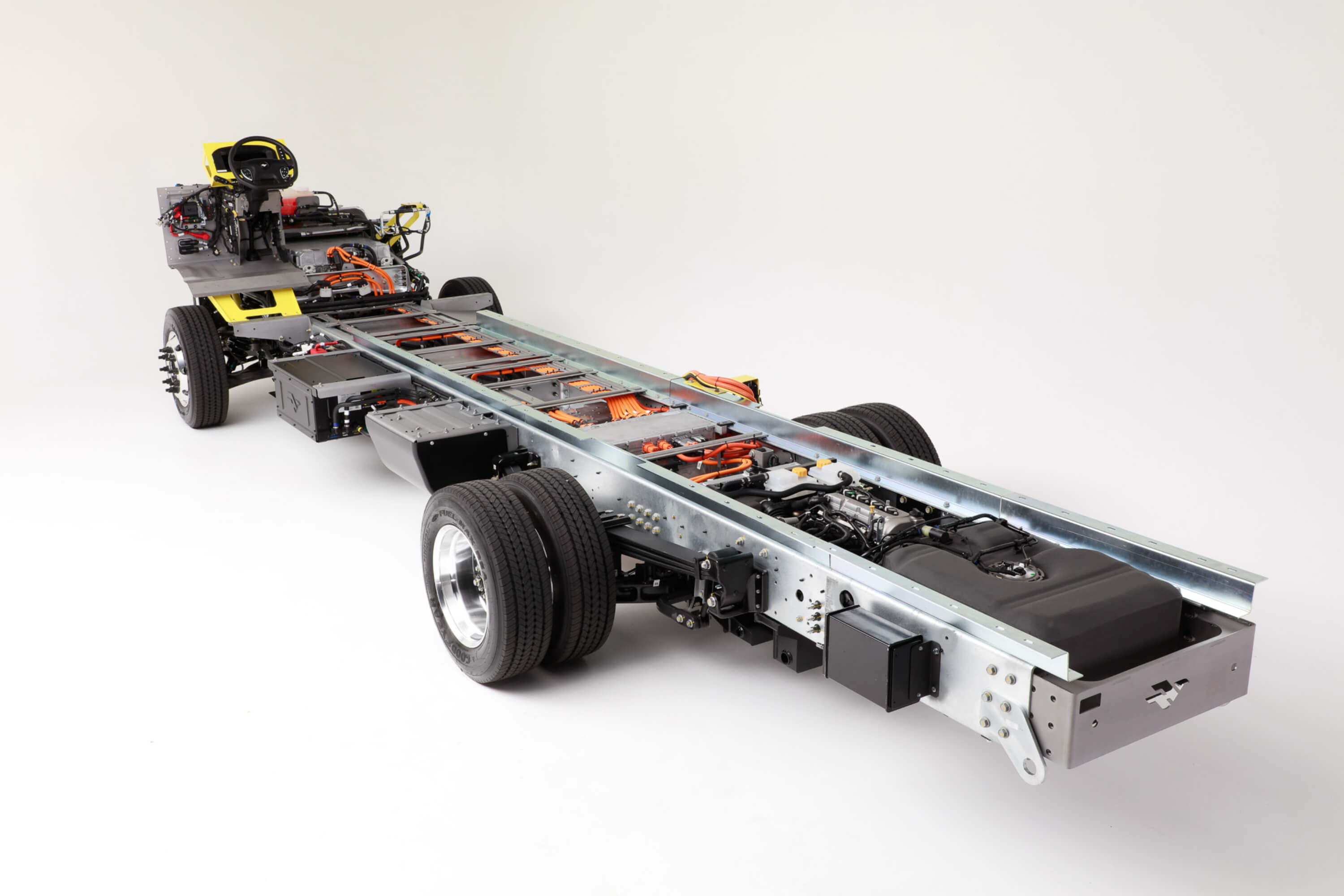 Harbinger electric hybrid RV chassis platform with exposed powertrain and components